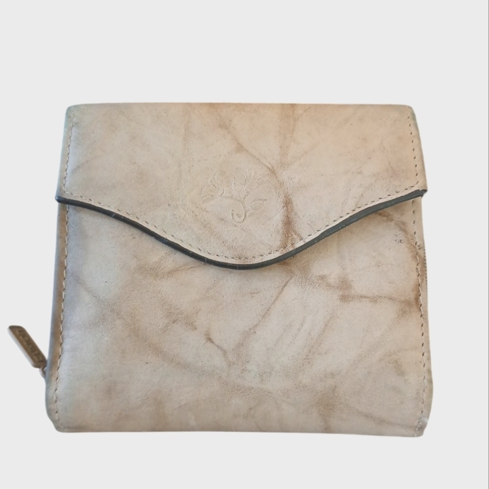 Buxton Small Tri-fold Wallet Marbled Leather Women's Wallet